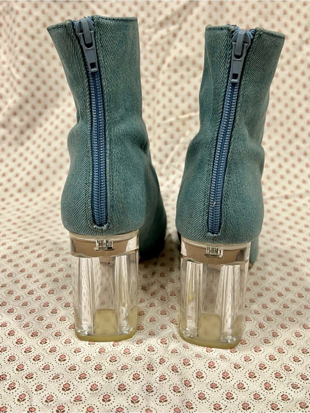 Forever 21 Teal Sock Ankle Boots with Clear Block Heel. Size 8 - Picture 11 of 14